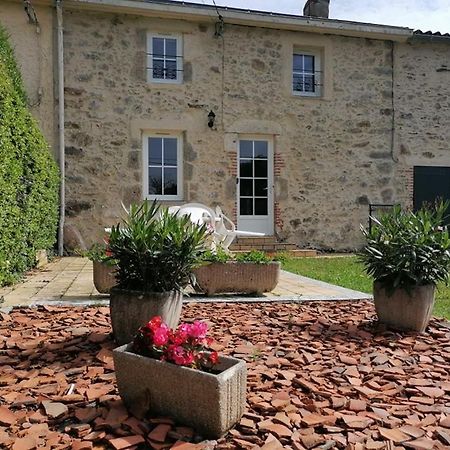 Gite La Bessonniere Villa Saint-Michel-Mont-Mercure Exteriör bild